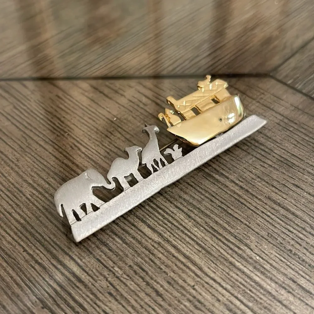 Vintage Ultra Craft Two-tone Noah’s Ark Pin